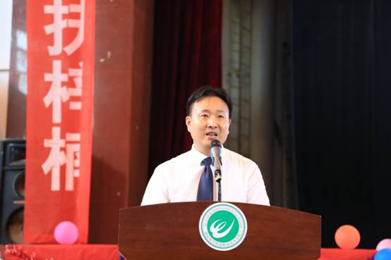 C:\Users\Administrator\Desktop\毕业典礼\毕业典礼\306A5792.JPG