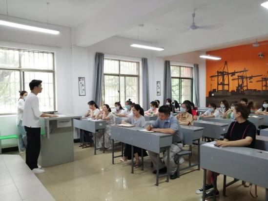 AAF961E12DBBD5FFD1619C71E73C9F3B