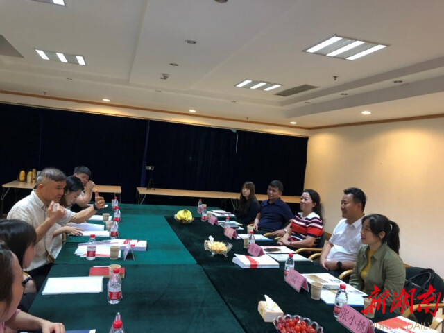湖南现代物流职院:党委书记访企拓岗下功夫